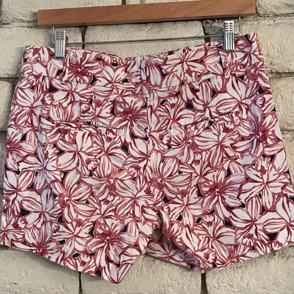 Ann Taylor Floral Chino Shorts – Red &‎ White Hibiscus Print – Size 2